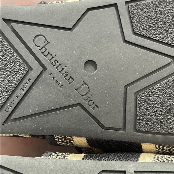 Dior Black and Tan Logo Slides - Picture 11 of 16